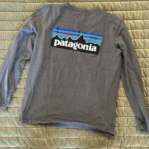 Patagonia Women’s Gray Longsleeve Tshirt, Small